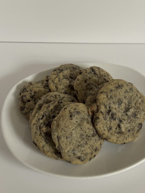 Product Image and Link for Everyday Favorites Chocolate Chip Cookie – Per Dozen
