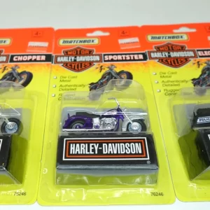 Product Image and Link for 1993 Matchbox Harley Davidson 1:18 Various Harley Motorcycles Die Cast Set