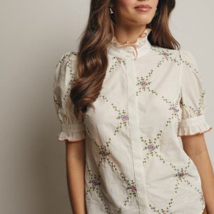 Product Image and Link for Evie Blouse