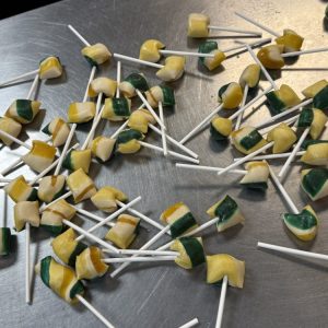 Product Image and Link for Mixed flavors mini lollipop ( 20 pack)